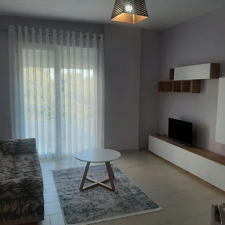 Linda'S Apartment Vlore Luaran gambar